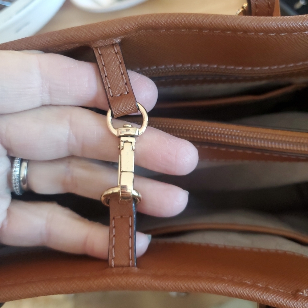 Michael Kors Jet Set Brown Faux Leather Tote - Picture 2 of 5